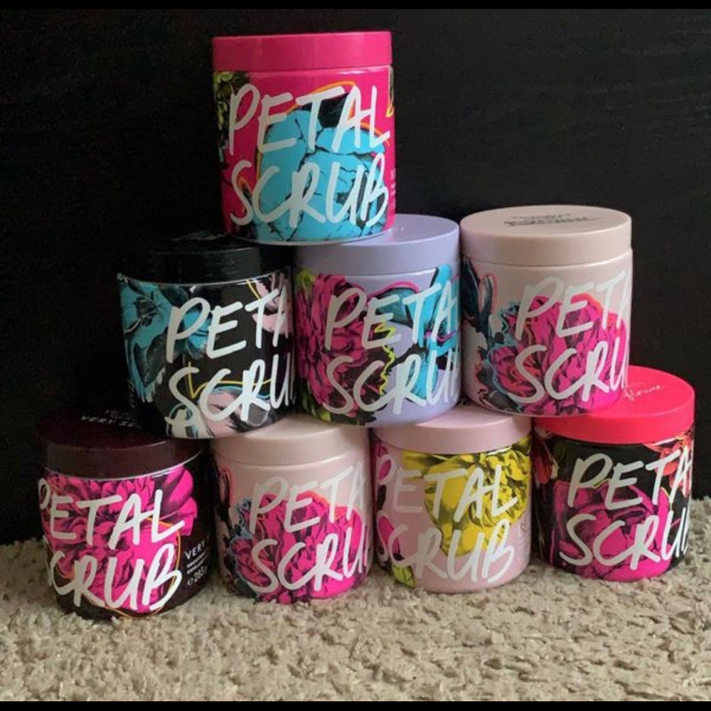 Petal Scrub Smoothing Body Polish